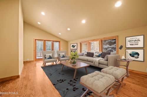 4923 Charlais Ln, Park City UT 84098-7552 exterior