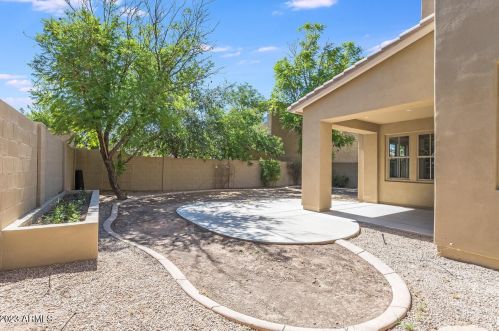 22507 39th Ter, Phoenix AZ 85050-5406 exterior