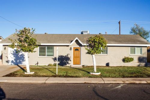 6044 Cheery Lynn Rd, Phoenix, AZ 85033-5805