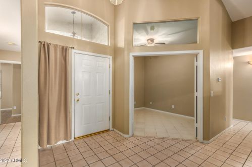 16025 18 Dr, Phoenix AZ 85045-1774 exterior