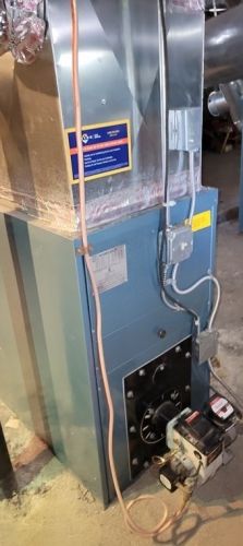 19 Oakland Ave, Everett MA 02149-3918 exterior