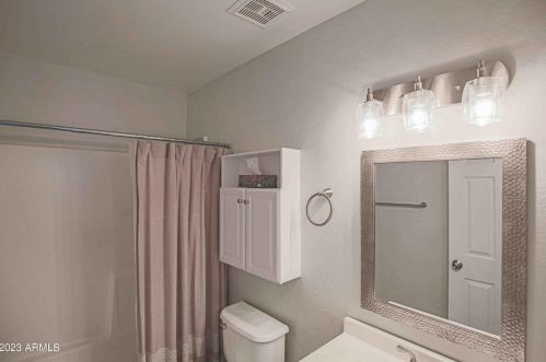 1719 Beverly Ln, Phoenix AZ  85022-2889 exterior