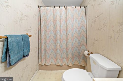 120 Beacon Ave, West Deptford NJ 08066-1209 exterior