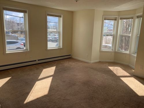 16 Presbrey Ave, Taunton MA 02780-3115 exterior