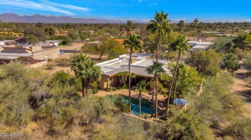 9416 47 St, Phoenix AZ 85028-5204 exterior