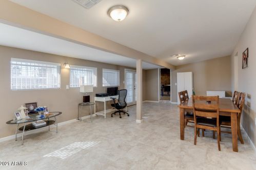 3825 Elm St, Phoenix AZ 85033-2112 exterior