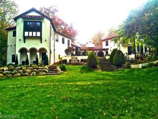 23012 Lake Rd, Cleveland OH  44140-2916 exterior