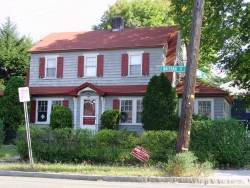70 Waltham St, Newton, MA 02465-1328