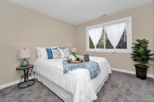 1519 East Ave, Forest View IL  60402-1324 exterior