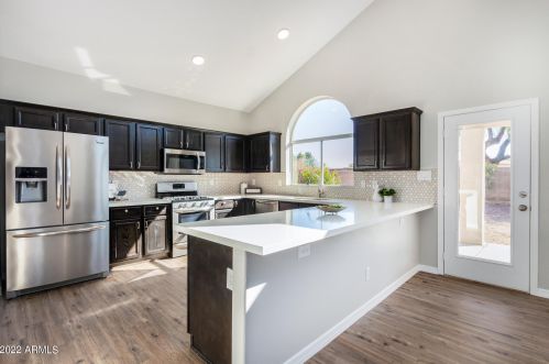 717 Beverly Ln, Phoenix AZ 85032-3410 exterior