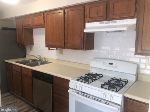 160 Kenwood Dr, Erial NJ  08081-4203 exterior