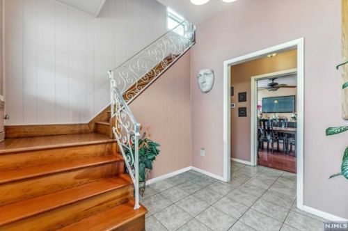 514 Davis Ave, East Newark NJ  07029-1214 exterior