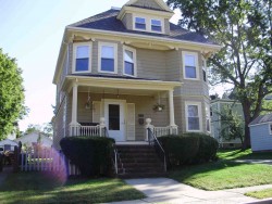 75 Prairie Ave, Newton, MA 02466-1614