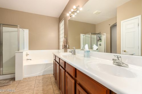 2607 Apollo Rd, Phoenix AZ 85042-5381 exterior