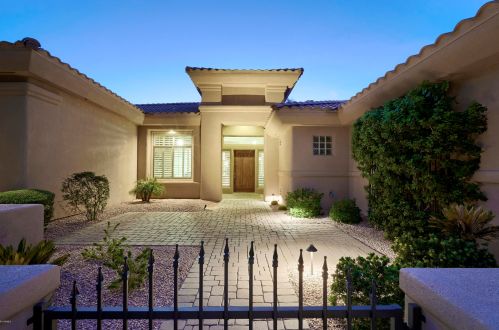 22426 54th Pl, Phoenix, AZ 85054-7174