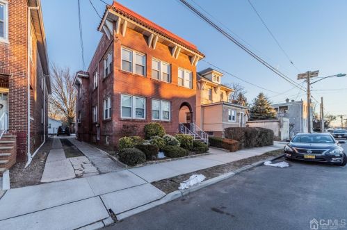 50 Lowell St, Carteret, NJ 07008-2514