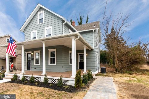 37 Chestnut St, West Deptford, NJ 08051-1403