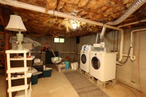 298 St, East Bridgewater MA 02333-1810 exterior