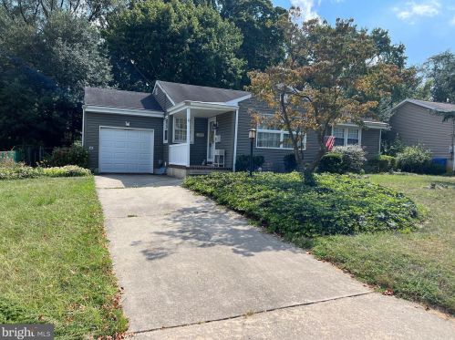 10 Hillside Ave, West Deptford, NJ 08093-1248