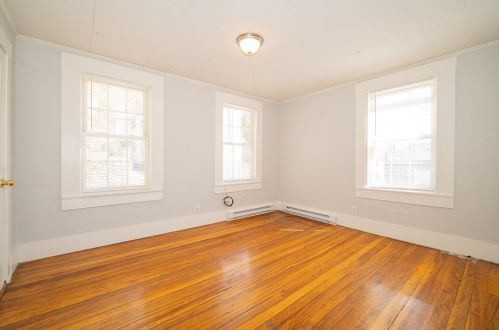 1 Wilson St, Worcester, MA 01604-2858