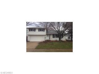 881 261st St, Cleveland, OH 44132-2553