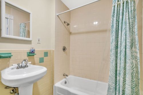 483 Shirley St, Winthrop MA  02152-1322 exterior