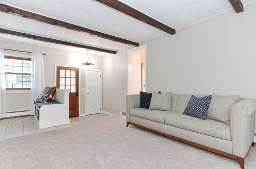 37 Needham St, Norfolk MA  02056-1648 exterior