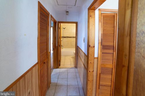 652 Washington Ave, West Deptford NJ 08096-3545 exterior