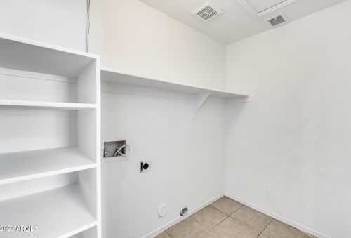 2021 Bluefield Ave, Phoenix AZ 85032-8817 exterior