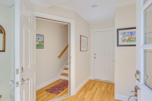 40 Main St, Falmouth MA 02540-3129 exterior