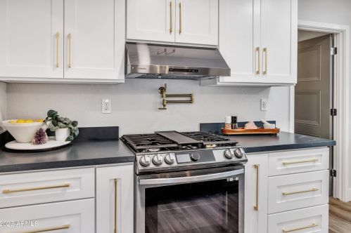 4115 Catalina Dr, Phoenix AZ 85015-6024 exterior