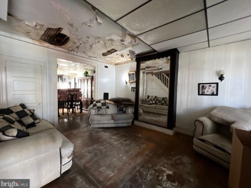 5806 Hazel Ave, Philadelphia, PA 19143-1938