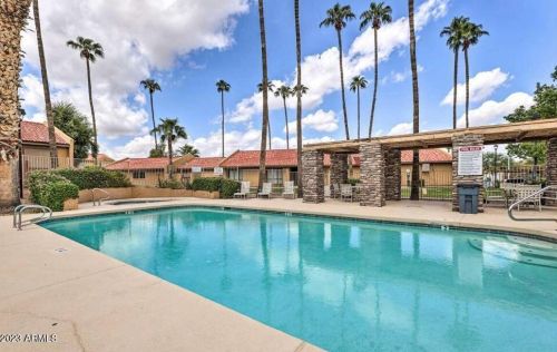 3511 Baseline Rd, Phoenix AZ 85042-7225 exterior