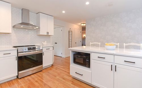 37 Needham St, Norfolk MA  02056-1648 exterior