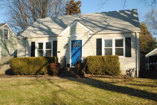 4195 Blenheim Rd, Louisville, KY 40207-3906