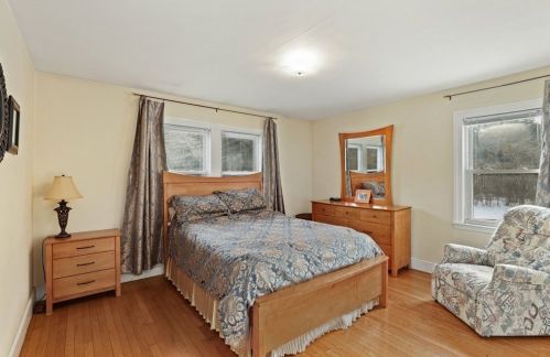 232 Littlefield Rd, Acton MA 01719-1214 exterior