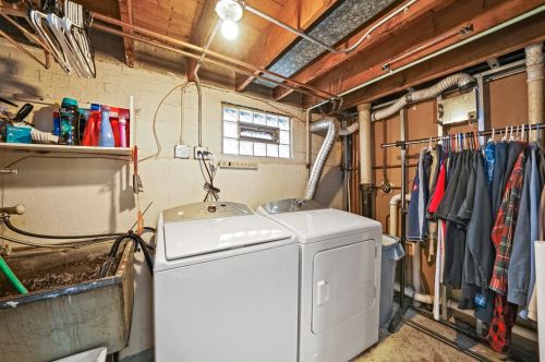 2738 Oak Park Ave, Forest View IL 60402-2535 exterior