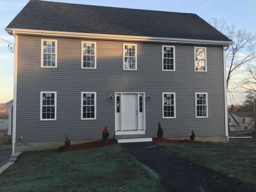 18 Bullard Ave, Worcester, MA 01605-1602