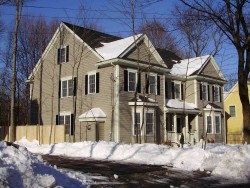 9 Bacon Pl, Newton, MA 02464-1003