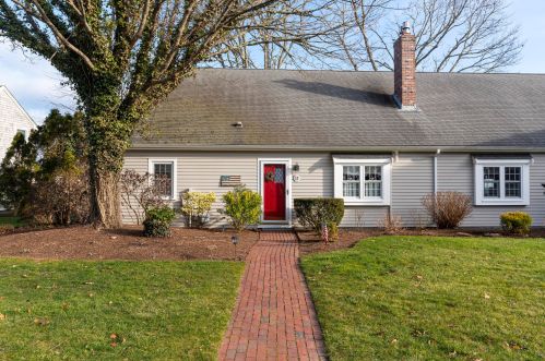 1239 Main St, Chatham MA 02633-2422 exterior