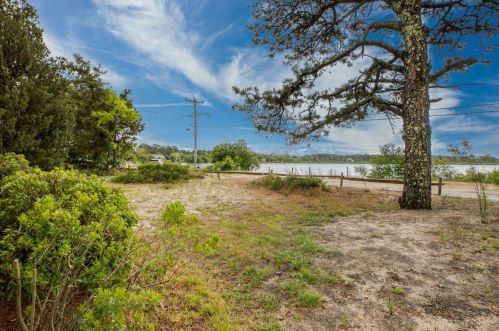 280 Great Pond Rd, Eastham MA  02642-2402 exterior