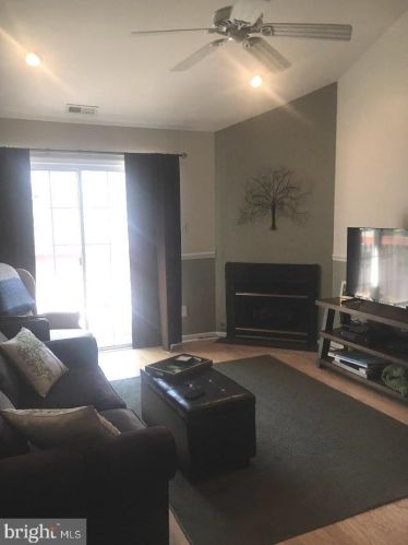 1295 Tristram Cir, West Deptford NJ  08051-2252 exterior