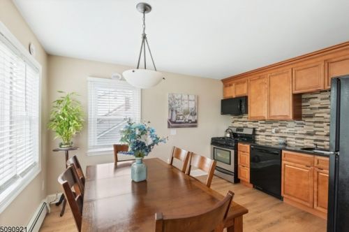 37 Dawson St, Belleville NJ 07109-1709 exterior