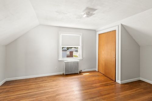 11 Grace Rd, Quincy MA 02169-3922 exterior