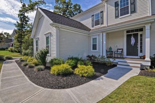 215 Warren Dr, Norfolk, MA 02056-4002