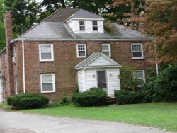 228 Auburn St, Newton, MA 02466-2407