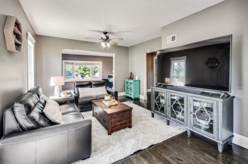 3325 Kenilworth Ave, Forest View IL 60402-1661 exterior