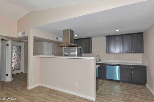 13608 41 Pl, Phoenix AZ 85042-7323 exterior