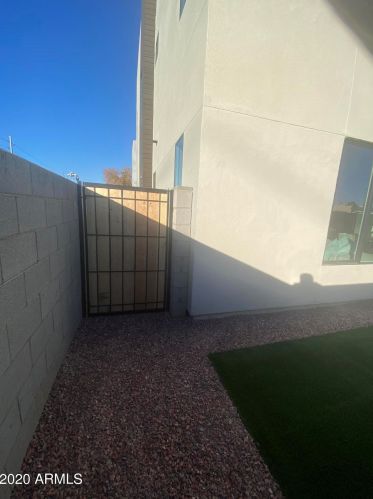 6301 12th St, Phoenix AZ  85014-1307 exterior