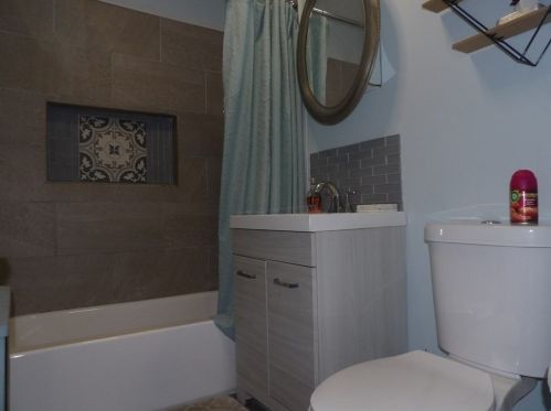 22 Carlisle St, Worcester MA 01602-3324 exterior